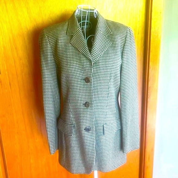 Wool & Cashmere. Forest green/ off white Houndstooth blazer. EUC